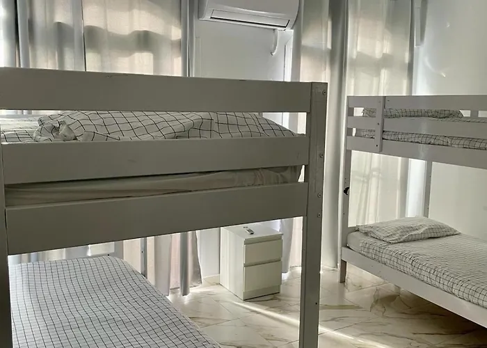 Residencia Sin Lujo Hostel Málaga