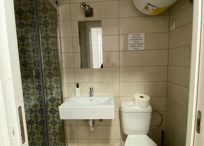Hostel Residencia Sin Lujo *