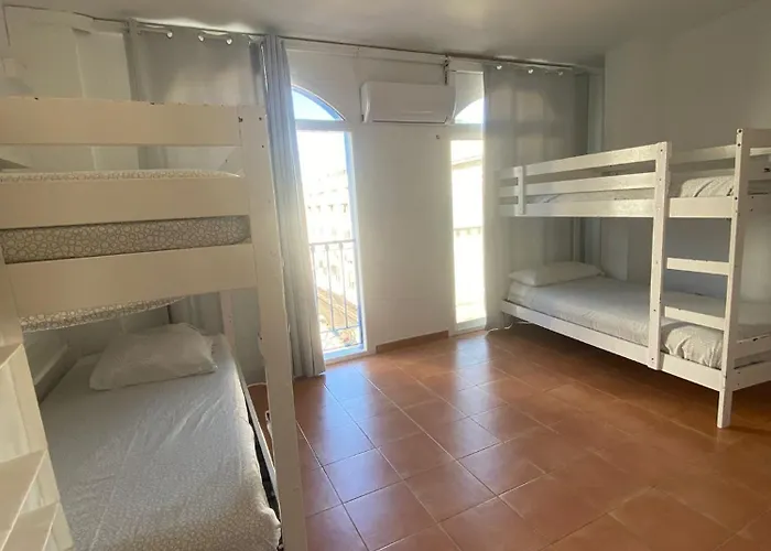 Hostel Residencia Sin Lujo *